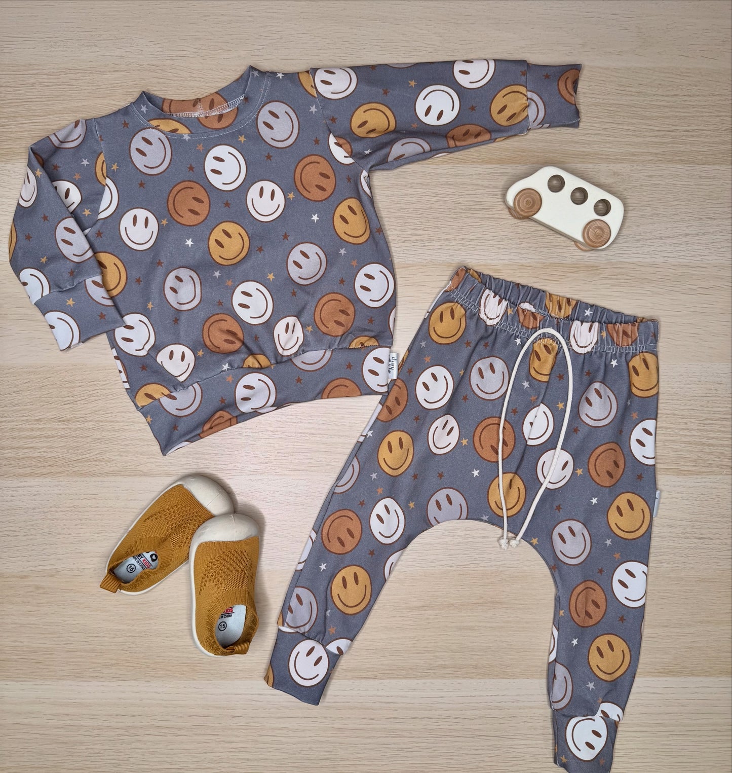 Finley Jogger Set- Smiley Face