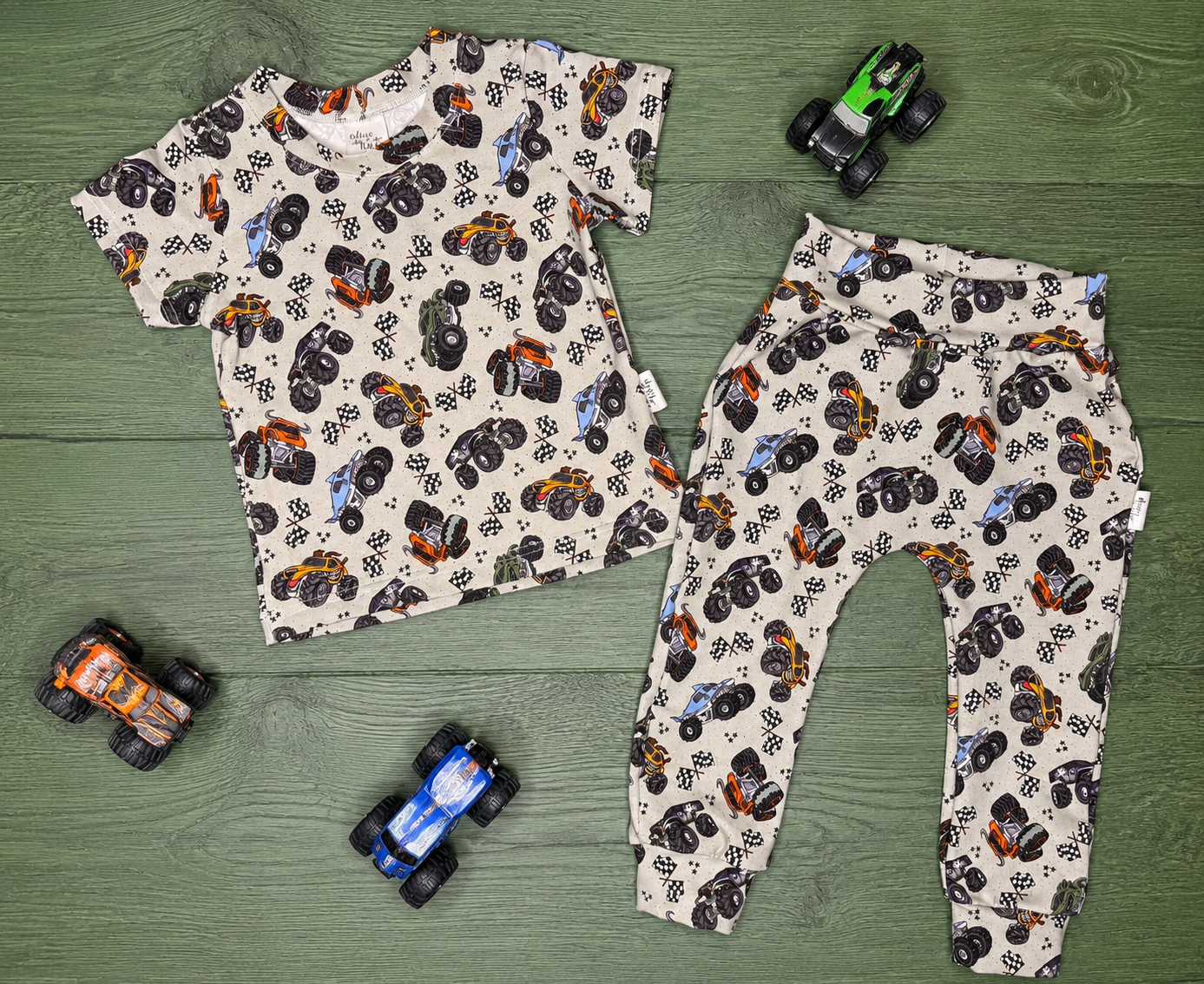 Teddy Lounge Set- Monster Truck